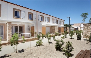 duplex-triplex à la vente -   30220  AIGUES MORTES, surface 36 m2 vente duplex-triplex - UBI427310699